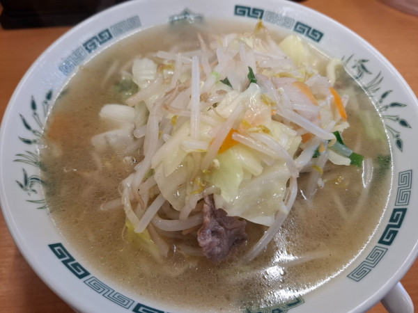 「野菜たっぷりタンメン(麺少なめ)５９０円」@日高屋 信濃町駅前店の写真