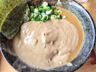 「特鳥ラーメン」@豚骨 大岩亭の写真
