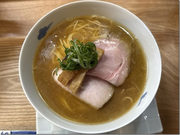 中華そば（1300円）＋担々麺（1350円）