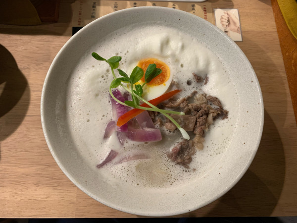 「牛を啜るソルランタンラーメン」@麺工房うしっしの写真