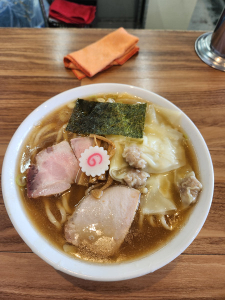 「ワンタン麺　大盛」@飯村製作所の写真