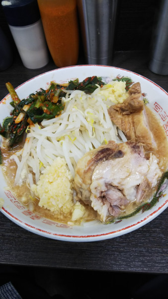 「ラーメン少なめピリ辛ニラ漬」@ラーメン二郎 川越店の写真