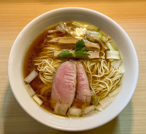 「鴨だし醤油ラーメン」@麺堂にしき 池袋西口店の写真