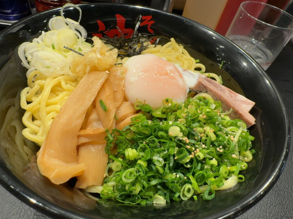 「油そばW盛+スペシャルトッピングA」@東京油組総本店 船橋組の写真