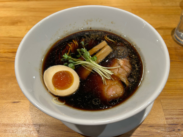 「煮干ブラック」@いしかわやの写真