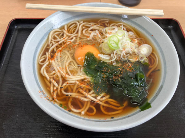 「月見そば 440円」@爽亭 荻窪店の写真