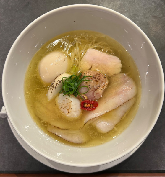 「特製塩ラーメン ¥1900」@Ramen 翡翠の写真