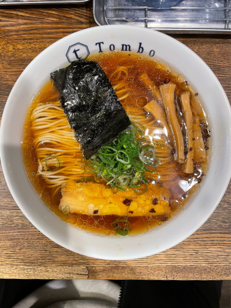 「醤油の旨みソバ」@Tomboの写真