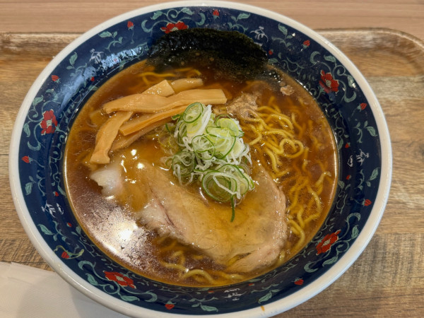 「煮干醤油ラーメン」@凌駕IDEA イオンモール松本店の写真