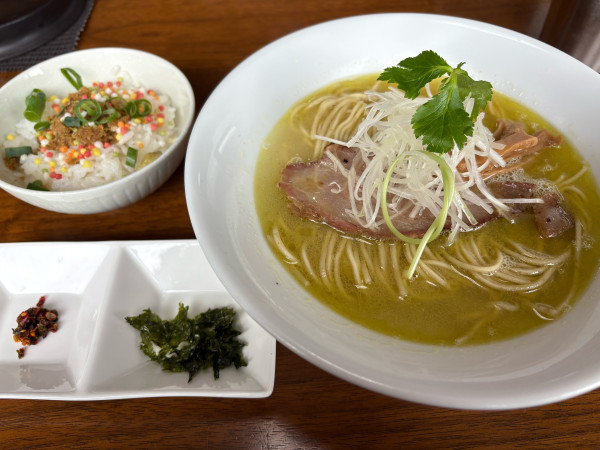 「【限定】鹿島灘産蛤らーめん1420円、茶漬け120円」@麺屋 むじゃきの写真