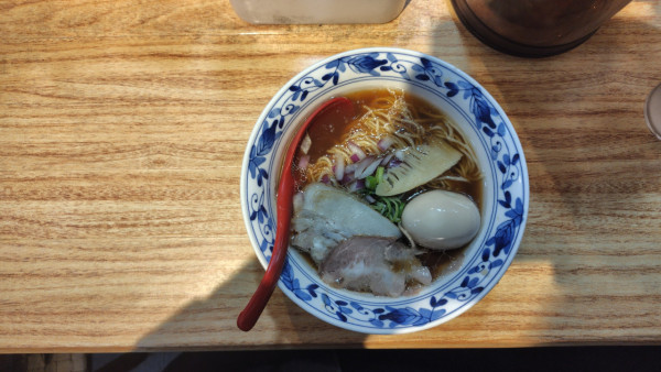 「貝出汁醤油らぁ麺」@貝出汁らぁ麺 虎武の写真
