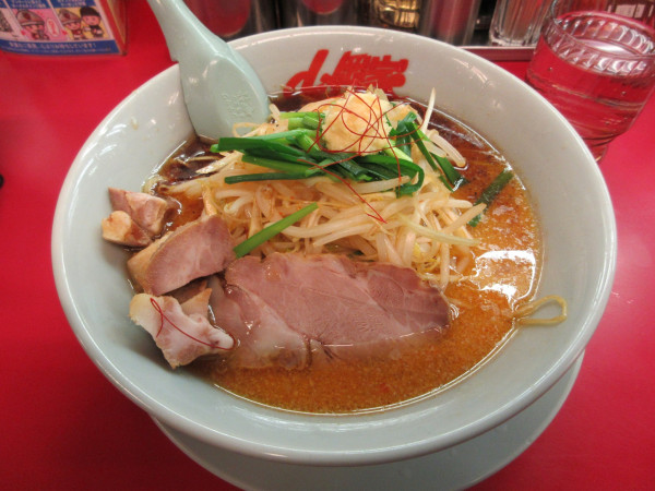 「限定　特製もやし味噌ラーメン（９４０円）」@ラーメン山岡家 神栖店の写真