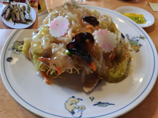 「かたやきそば　麺普通盛り　＋野沢菜漬けぎょうざ：クーポン」@テンホウ 松本渚店の写真