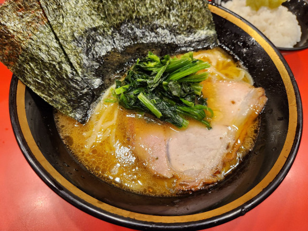 「ラーメン ライス小」@横浜家系総本山 吉村家直系店 ラーメン内田家の写真