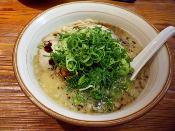 「四宝ラーメン＋ねぎ」@らーめん 熊五郎 新大阪1号店の写真