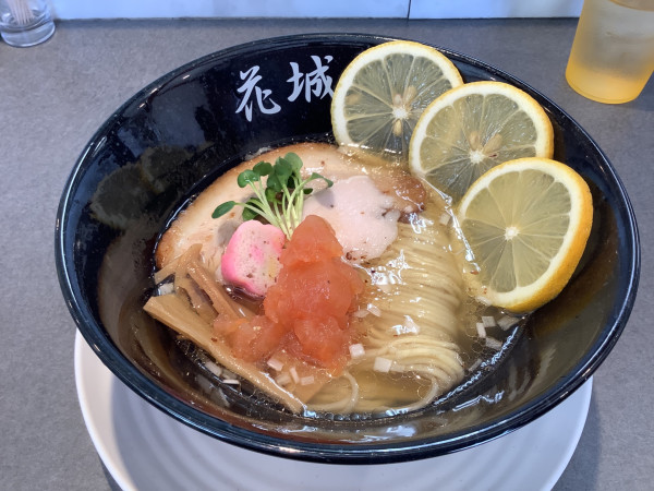 「塩檸檬ラーメン　1150円」@麺屋 花城の写真