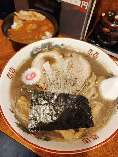 「煮干風味の中華そば【手揉み麺】」@麺の蔵 かめだ屋の写真