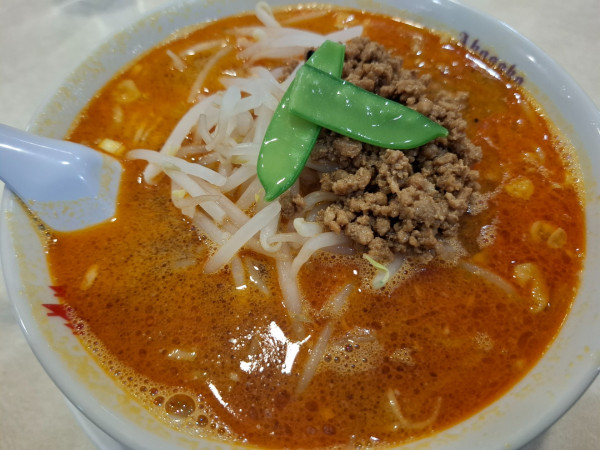 「名物　担々麺１２００円」@赤坂飯店 パレスサイドビル店の写真