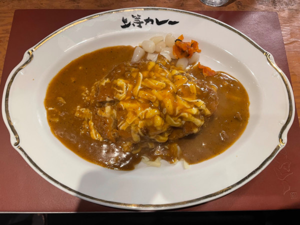 「とんかつチーズカレー（普通）」@上等カレー 渋谷本店の写真