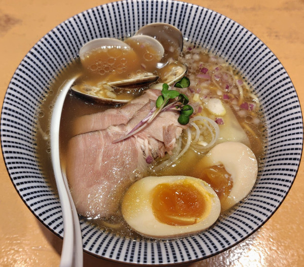 「特製蛤らぁ麺（醤油）1200円」@貝だし麺 きた田の写真