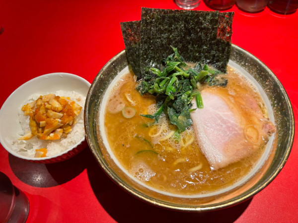 「ラーメン　玉子まぶし」@厚木家の写真