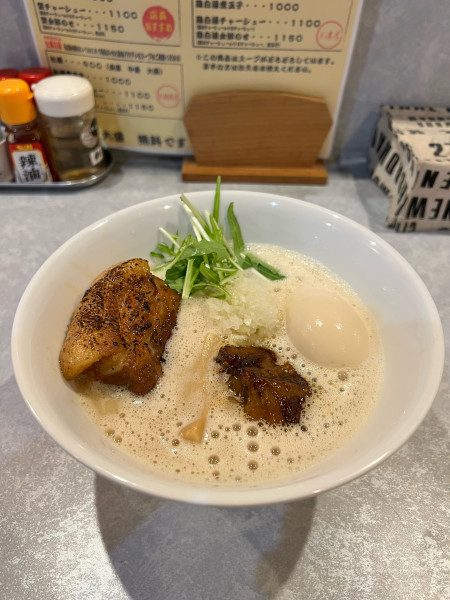 「蟹白湯全部のせ」@濃厚白湯らーめん3の写真