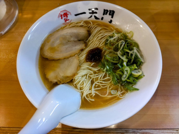「ラーメン（青だれ）700円」@博多ラーメン一天門の写真