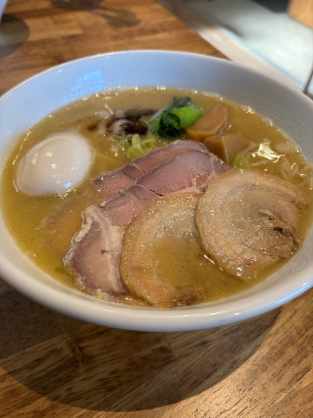 「特製　いづるラーメン　とろり」@ラーメンいづるの写真