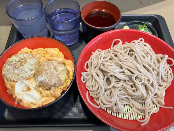 「ミニひれかつ丼セット 790円」@名代 富士そば 秋津店の写真