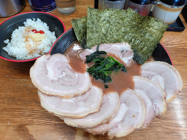 「ラーメン¥900＋豚バラ¥50✕6＝¥1200」@麺家 紫極の写真