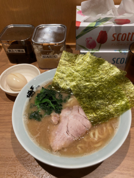 「ラーメン　900円」@まだ洞くつ家の写真