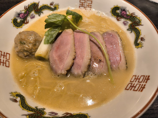 「限定・鴨白湯そば」@中華そば 十目一八食堂の写真