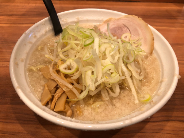 「しょうゆらーめん」@こってりらーめん なりたけ 池袋店の写真