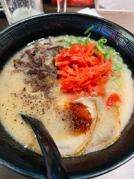 「ラーメン」@元祖博多中洲屋台ラーメン 一竜 西新宿店の写真