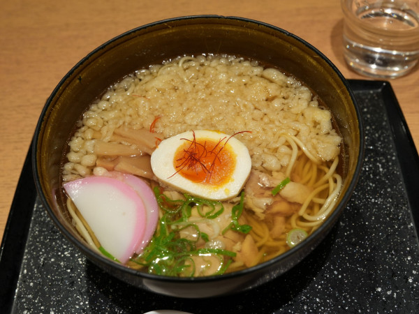 「新大阪そば かしわ入り」@浪花そばの写真