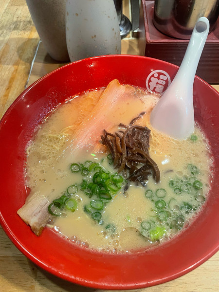 「特製ラーメン」@豚骨らーめん 福の軒 秋葉原店の写真