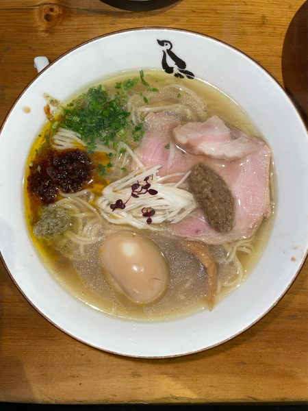 「特製塩そば」@SOBAHOUSE 金色不如帰 新宿御苑本店の写真