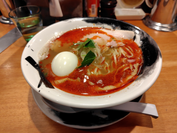 「味玉酸辣湯そば¥1200」@中華蕎麦 時雨 コレットマーレ桜木町店の写真