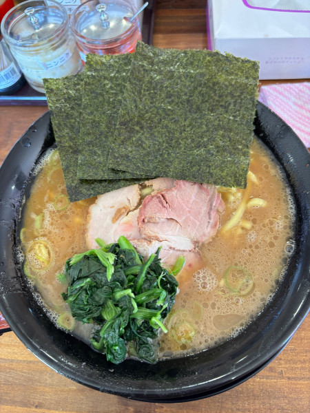 「ラーメン➕麺固め➕中盛」@上総家の写真