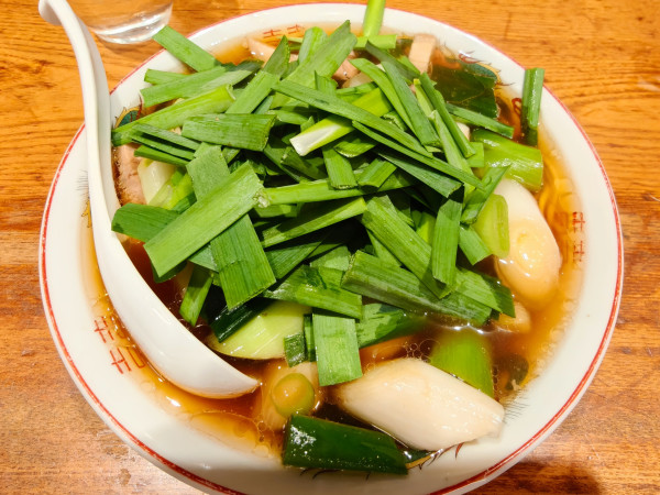 「ネギそば（醤油）＋ニラトッピング」@渡なべの写真