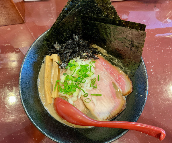 「濃厚煮干しそば+のり」@麺屋 照の坊の写真