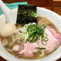 焼きあご煮干し 味玉濃厚らぁめん