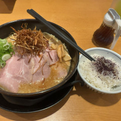 極旨醤油らーめん 一刻魁堂 一ツ木店の画像