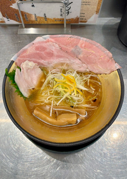 「白（960）」@名もなきラーメン 堺筋本町店の写真