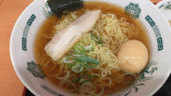 「味玉中華そば 大盛」@日高屋 富士見台南口店の写真