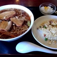 餃子酒場の画像