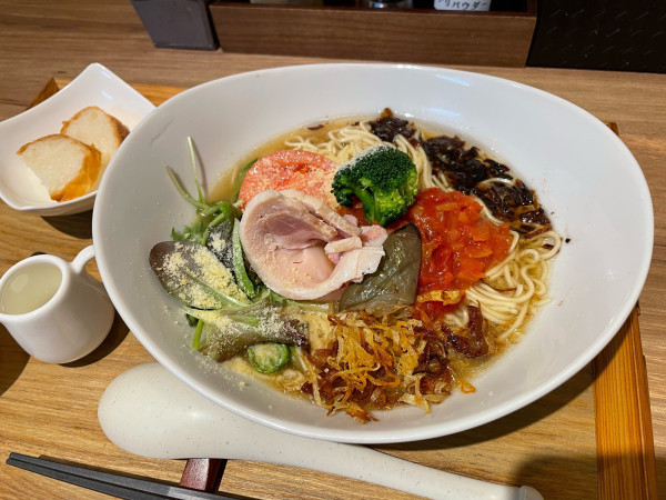 「French tomato らぁ麺」@フレンチラーメンの店 MATOYAの写真