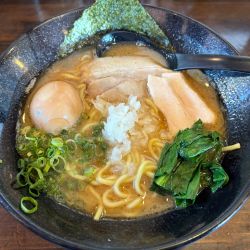 味玉鶏白湯らーめん　1,100円