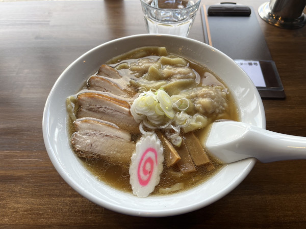 「雲呑中華そば」@手打ち中華そば とりやの写真