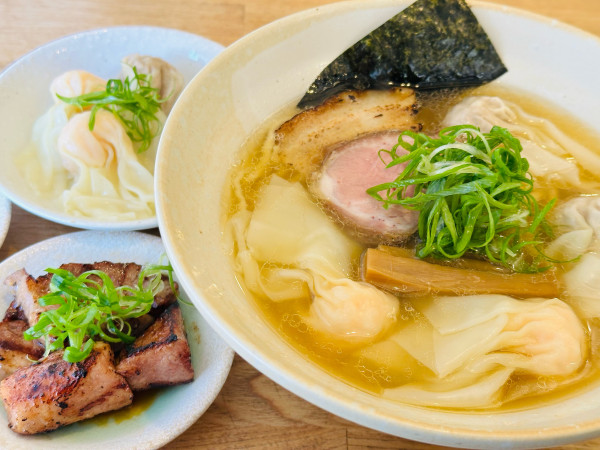 「肉・海老ワンタン麺 (白) 他 1,800円」@DURAMENTEIの写真